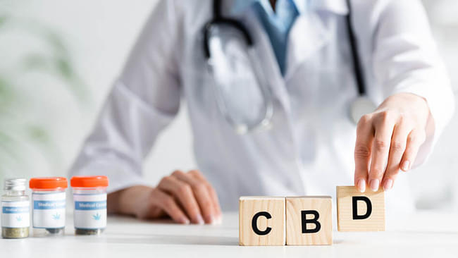 I rischi tra CBD, psicofarmaci e antibiotici