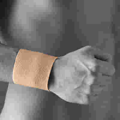 POLSINO REGOLABILE CON CHIUSURA IN VELCRO GO MISURA MEDIA