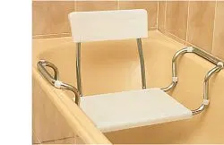 SEDILE ALLUNGABILE PER VASCA IN PLASTICA REGOLABILE CON SCHIENALE. TELAIO D'ACCIAIO CROMATO E PIANO DI SEDUTA IN MOPLEN CON 2 NERVATURE PER FISSARLO AL TELAIO.PORTATA MASSIMA 100KG SEDILE ALLUNGABILE PER VASCA IN PLASTICA REGOLABILE CON SCHIENALE. TELAIO D'ACCIAIO CROMATO E PIANO DI SEDUTA IN MOPLEN CON 2 NERVATURE PER FISSARLO AL TELAIO.PORTATA MASSIMA 100KG