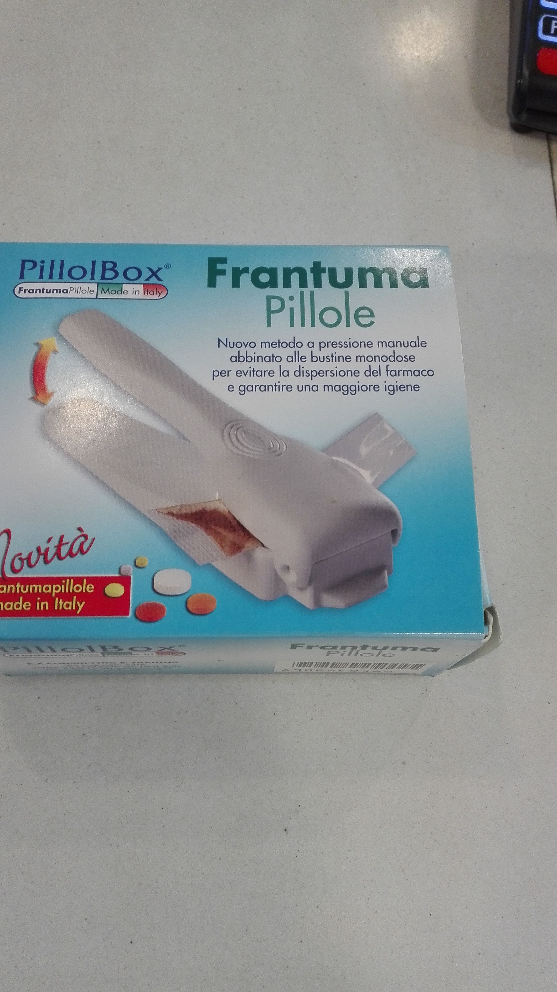 Frantuma Pillole Pillolbox Con 12 Bustine Monouso