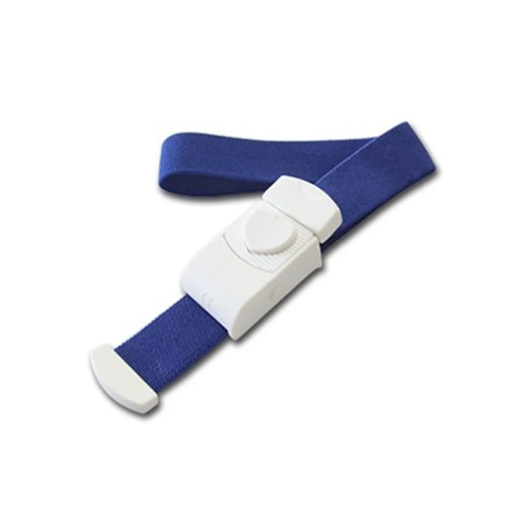 LACCIO EMOSTATICO IN TESSUTO. SISTEMA DI SERRAGGIO, BLOCCO E SBLOCCO SEMPLICE. EFFICACE ED EFFICIENTE