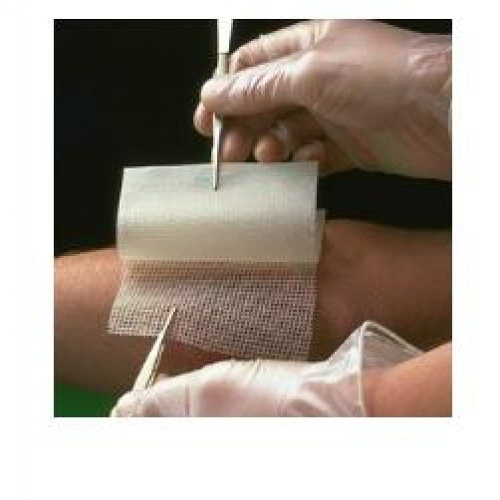 Garza Medicata Bactigras Con Clorexidina Acetato 0,5% 15 X20 Cm 10 Pezzi