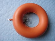 Ciambella antidecubito gonfiabile in gomma rossa, 35cm