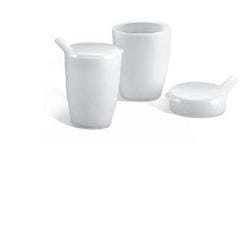 Bicchiere per ammalati in plastica con coperchio e beccuccio