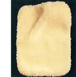 VELLO ANTIDECUBITO IN LANA NATURALE MISURA 100X70CM. INDICAZIONI: PREVENZIONE PIAGHE DA DECUBITO, DECORSI POST-OPERATORI E NEI LUNGODEGENTI, INCONTINENTI ALLETTATI O IN CARROZZELLA VELLO ANTIDECUBITO IN LANA NATURALE MISURA 100X70CM. INDICAZIONI: PREVENZIONE PIAGHE DA DECUBITO, DECORSI POST-OPERATORI E NEI LUNGODEGENTI, INCONTINENTI ALLETTATI O IN CARROZZELLA