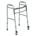 DEAMBULATORE CON RUOTE PIROETTANTI