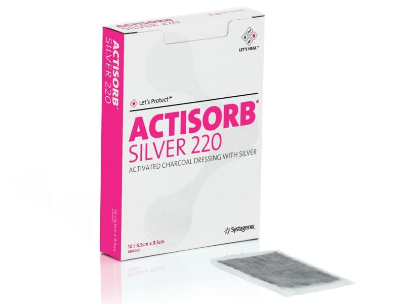 Medicazione Actisorb Silver 220 con carbone attivo, 10 pezzi