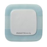 MEDICAZIONE BIATAIN IN SCHIUMA DI POLIURETANO A RILASCIO DI ARGENTO CON BORDO ADESIVO IN SILICONE 12,5X12,5 CM 5 PEZZI