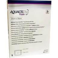 MEDICAZIONE STERILE IN SCHIUMA DI POLIURETANO IDROCELLULARE AQUACEL AG FOAM ADESIVA 25X30 CM 5 PEZZI