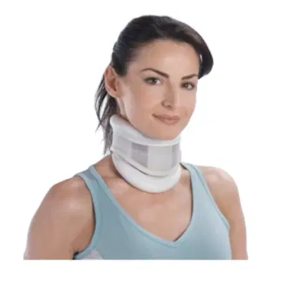 C 3 COLLARE CERVICALE TIPO SCHANZ RIGIDO C/MENTO 27-38 C 3 COLLARE CERVICALE TIPO SCHANZ RIGIDO C/MENTO 27-38