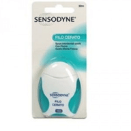 Filo interdentale cerato Sensodyne con fluoro, gusto menta