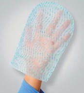 MANOPOLA SAPONATA MONOUSO SENIORCARE IN TNT VISCOSA/POLIETILENE DIMENSIONI 16X25 CM PER DETERSIONE DI PAZIENTI