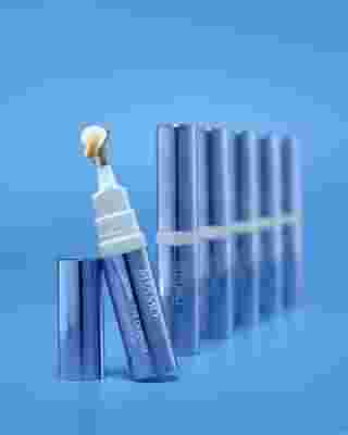 MIAMO SKIN COLOR CARE GLOBAL EYE DEFENCE PEPTIDE CONCEALER SPF30 OAT SHADE