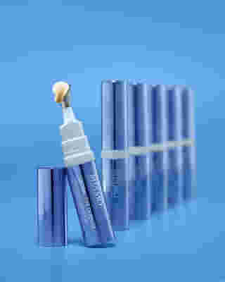 MIAMO SKIN COLOR CARE GLOBAL EYE DEFENCE PEPTIDE CONCEALER SPF30 TOFFEE SHADE