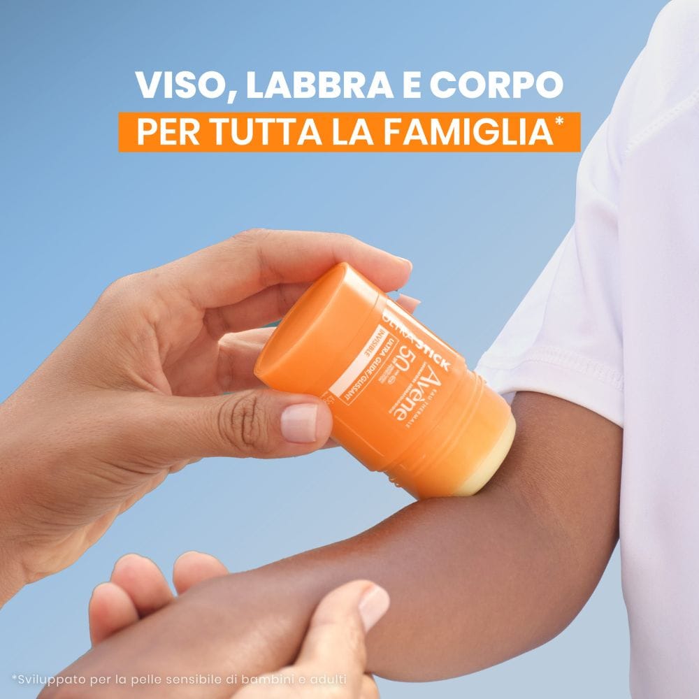 Eau Thermale Avène Ultra Stick SPF50, Alta Protezione solare, Finish invisibile Ultra Resistente, formato da viaggio, 45ml 