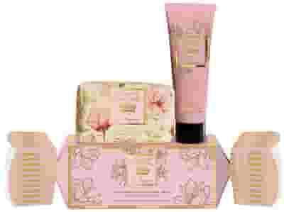 LA MAGNOLIA COFANETTO CARAMELLA BIO SAPONETTA & BIO CREMA MANI CON OLIO DI OLIVA BIO