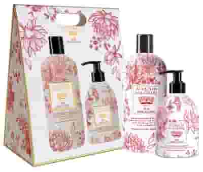 SETA FIOR DI LOTO COFANETTO BAG BIO BAGNODOCCIA DELICATO ALL'OLIO DI OLIVA BIO + BIO CREMA FLUIDA CORPO ALL'OLIO DI OLIVA BIO