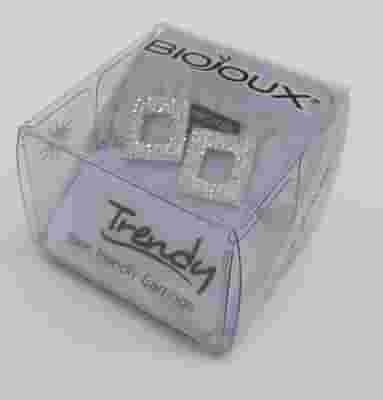 BJT923 ORECCHINI WHITE PAVE STAINLESS STEEL