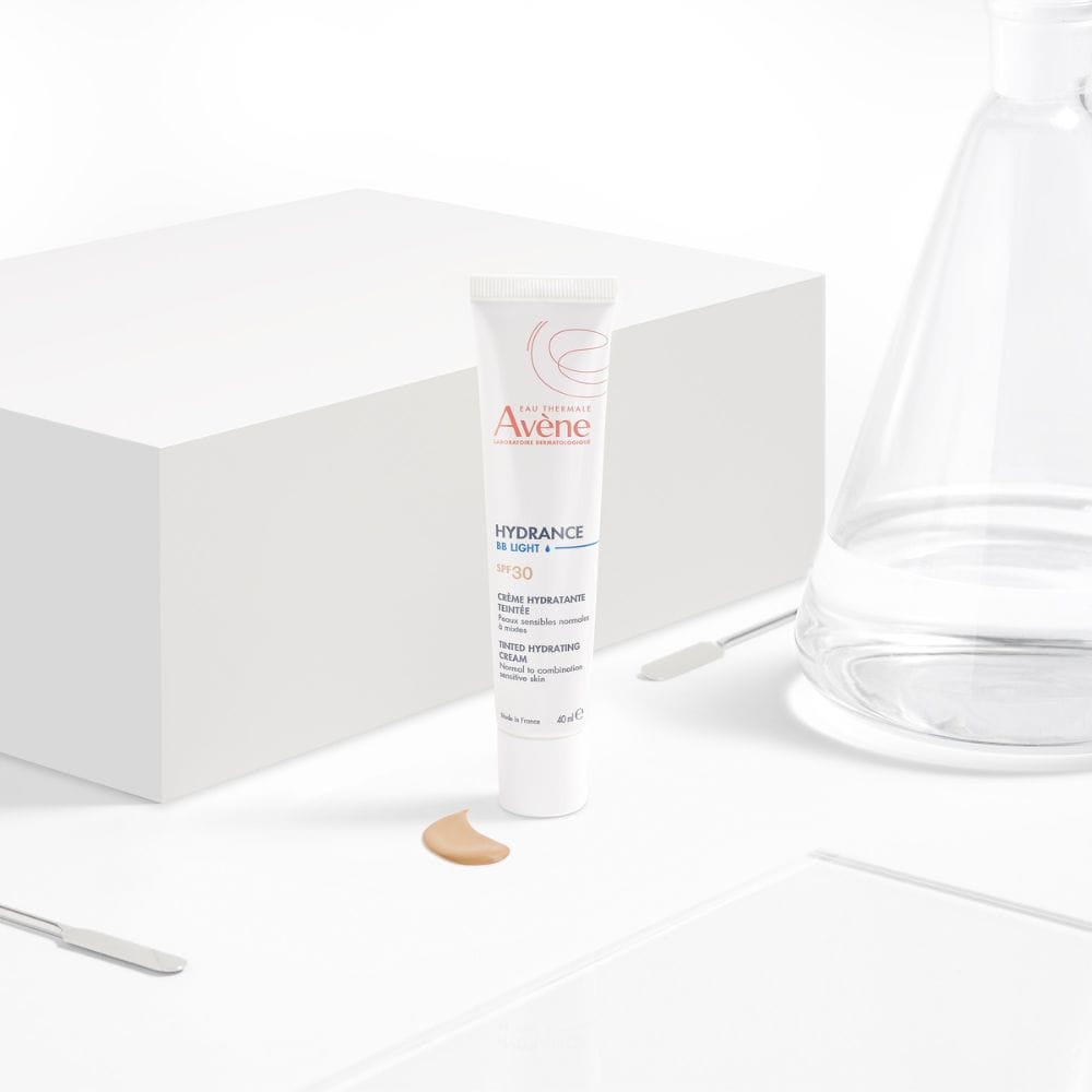 EAU THERMALE AVENE HYDRANCE BB CREMA LEGGERA 40 ML