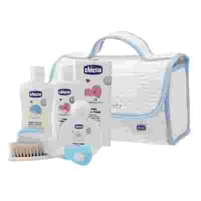 CHICCO BABY MOMENTS BEAUTY MANIGLIA AZZURRO BAGNO DELICATO CORPO-CAPELLI PELLI DELICATE 200 ML + CREMA CORPO PELLI DELICATE 200ML + ACQUA DI COLONIA BABY SMELL PELLI DELICATE 100ML
