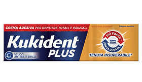 Kukident Plus Doppia Azione Crema Adesiva Dentiere 40 G
