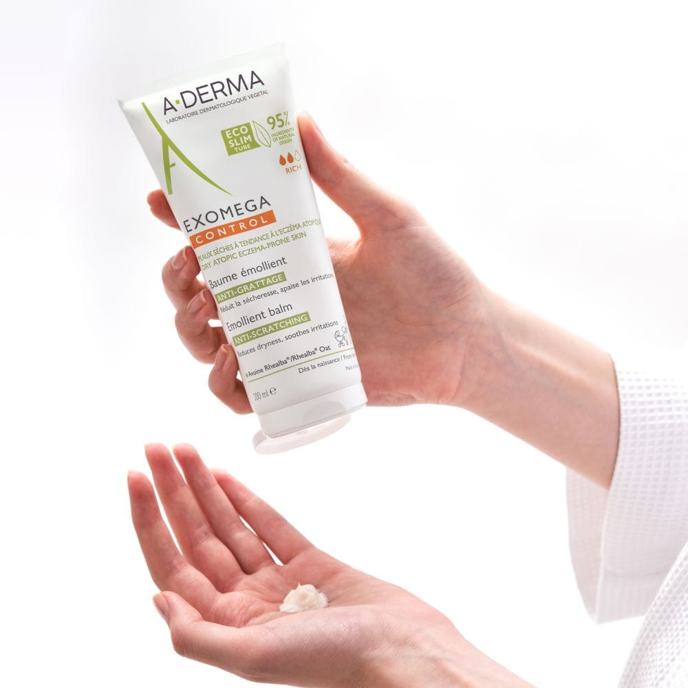 A-Derma Exomega Control Balsamo Emolliente Anti-grattage 200ml,  Lenisce la sensazione di prurito, Pelle secca a tendenza atopica