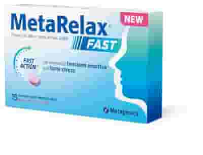 METARELAX FAST 15 COMPRESSE MASTICABILI GUSTO NATURALE DI FRAGOLA SENZA GLUTINE SENZA LATTOSIO CON EDULCORANTI